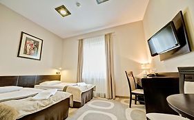 Hotel Picaro Stok